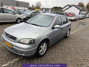 Opel Astra 1.8 sedan