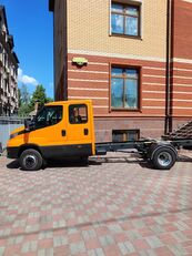 new IVECO DAILY 70C16H3.0 шасси 7 мест дубль кабина chassis truck