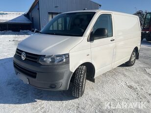 Volkswagen Transporter closed box van