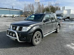 Nissan Navara with hood, Summer and winter tires dump truck < 3.5t