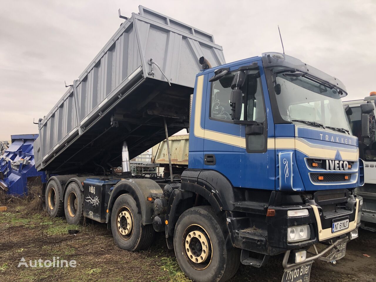 IVECO Trakker 450 dump truck