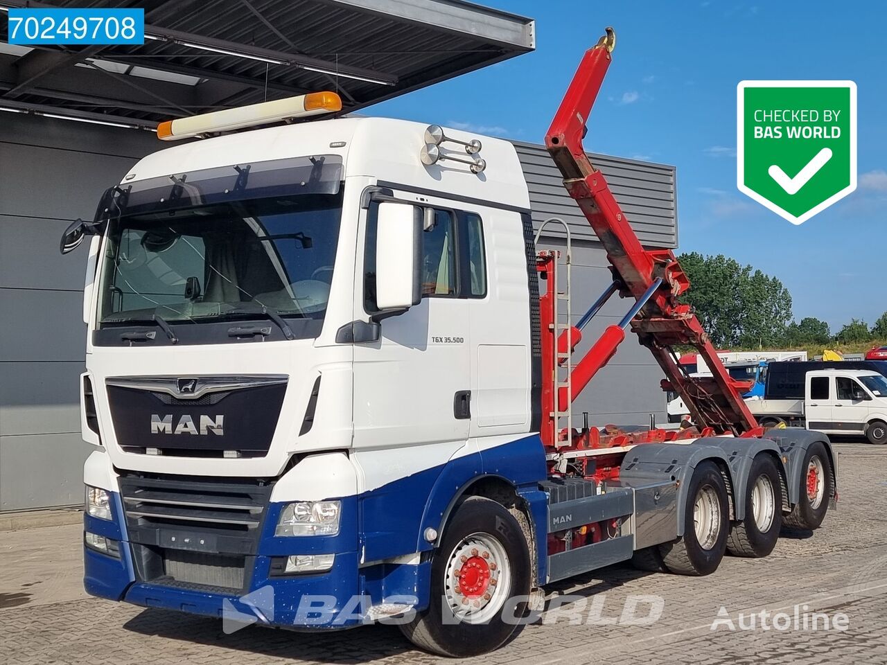 MAN TGX 35.500 8X4 24Tons HIAB XR24SL58 Lift+Lenkachse Navi Euro 6 hook lift truck