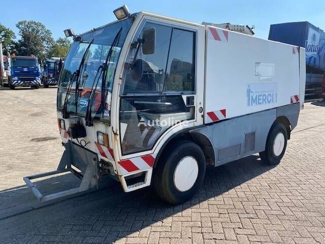 HMF Diversen DIV MFH 5000 ASPIRATRICE road sweeper