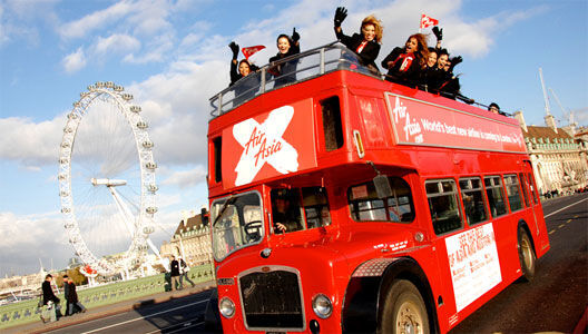 British Bus Tourist City Sightseeing open top traditional & modern London bu sightseeing bus