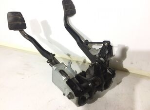 Scania R-series (01.04-) clutch pedal for Scania K,N,F-series bus (2006-) truck tractor