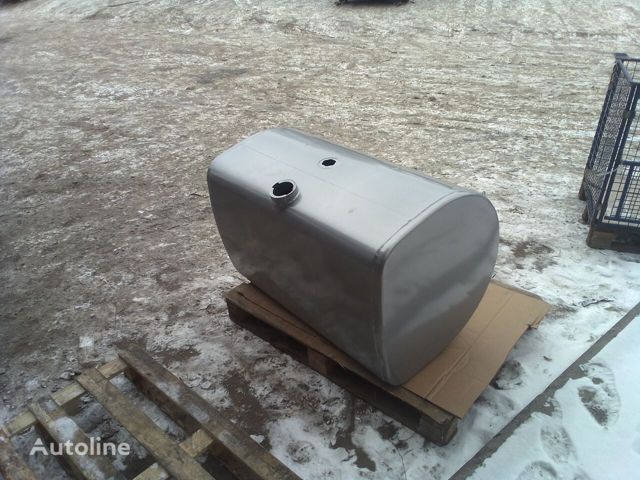 fuel tank for Volvo Renault DXI truck tractor