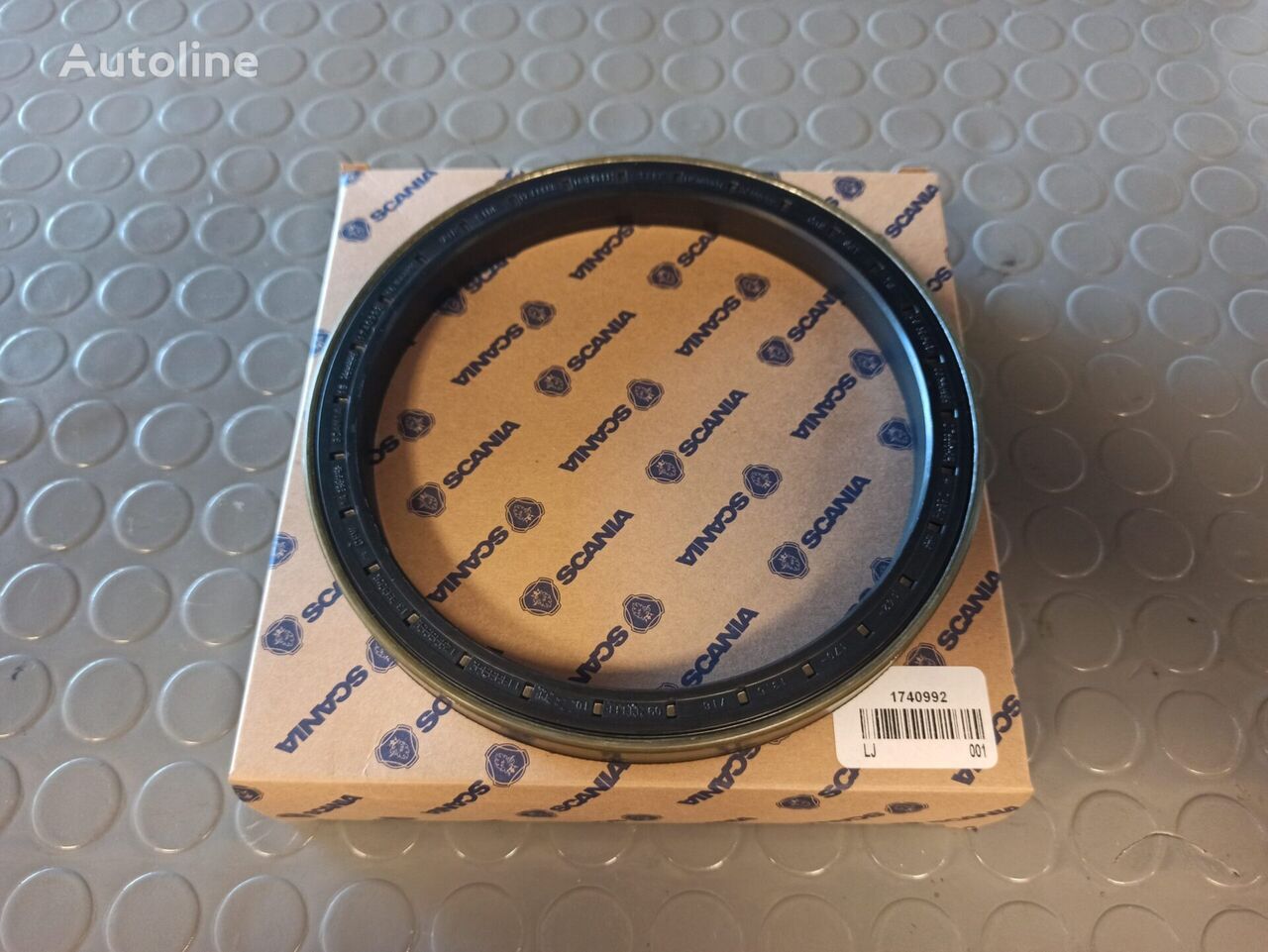 SEAL - 1740992 1740992 hub oil seal for truck tractor