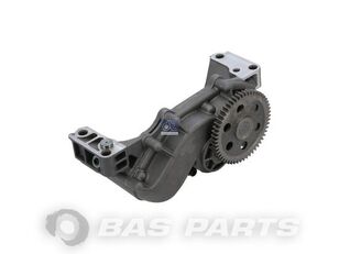 DT Spare Parts 1698646, 1840522 oil pump for truck