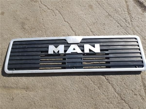 Calandra Capo MAN L2000 8.103-8.224 EUROI/II Chasis     8.163    radiator grille for MAN L2000 8.103-8.224 EUROI/II Chasis 8.163 F / LC E 2 [4,6 Ltr. - 118 kW Diesel (D 0824)] truck