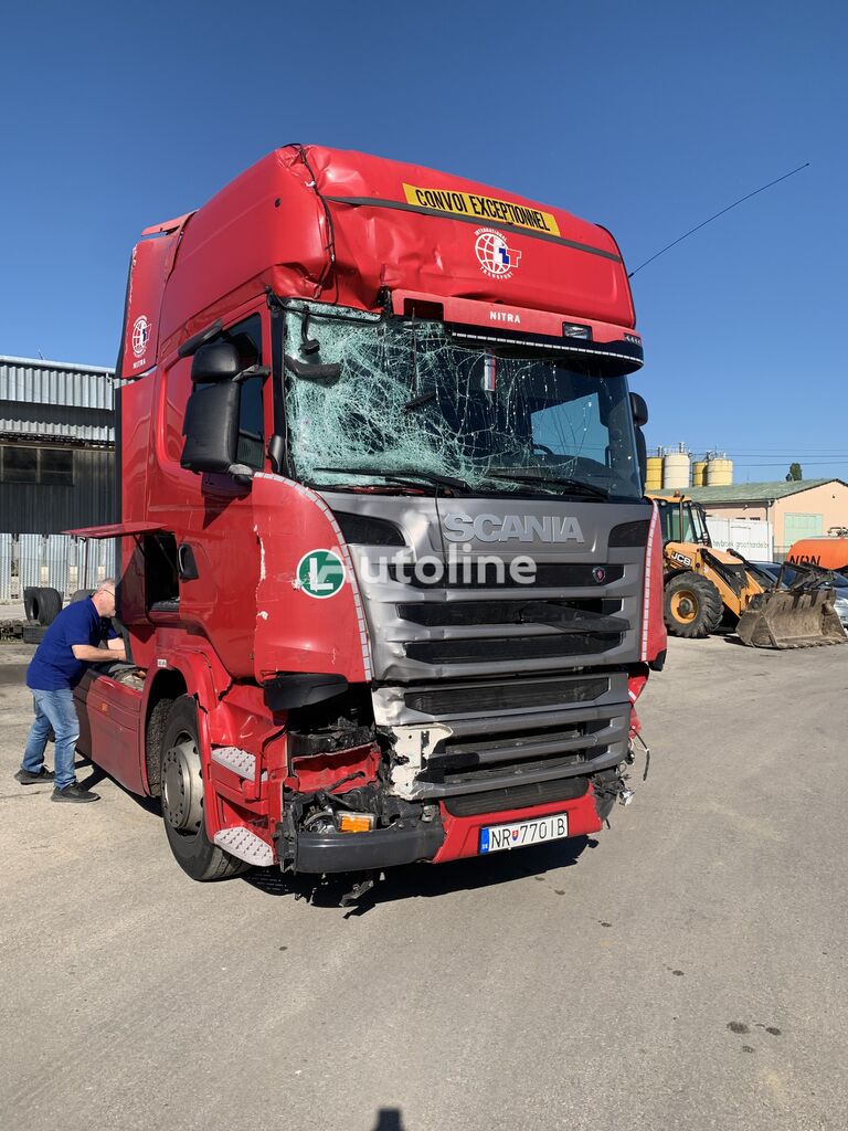 damaged Scania Euro6 LA4x2MEB truck tractor