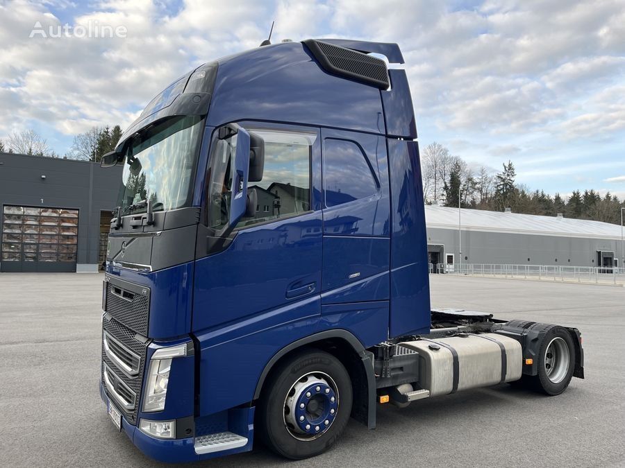 Volvo FH 460XL truck tractor